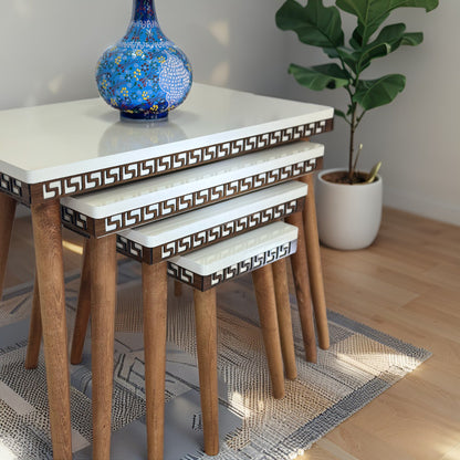 Evmob Lüks 1. Sınıf Mdf Oymalı 4’lü Zigon Sehpa Seti – Krem & Ceviz, Modern Tasarım